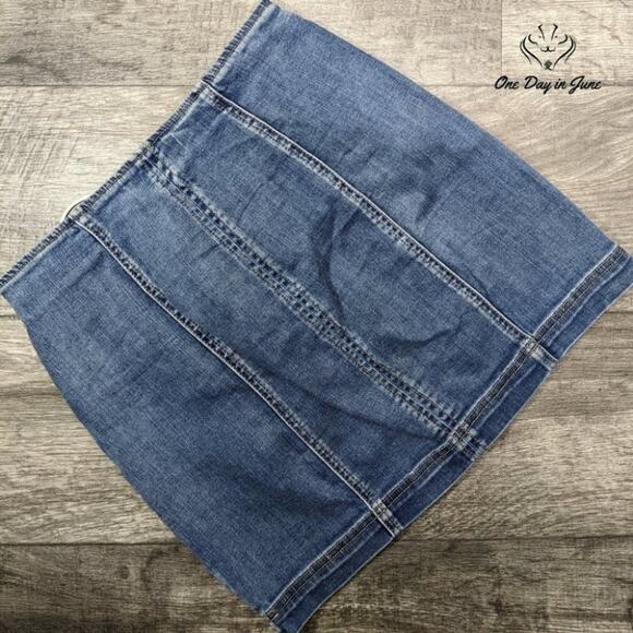 Pacsun Women's Lace Up Front Denim Skirt Size 25 (2) - Picture 5 of 5